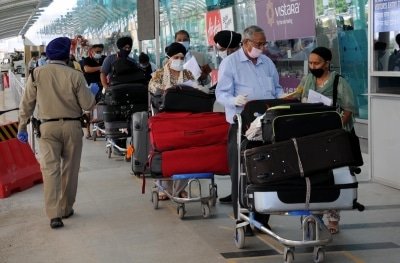 263 Stranded People Leave For Heathrow From Amritsar
