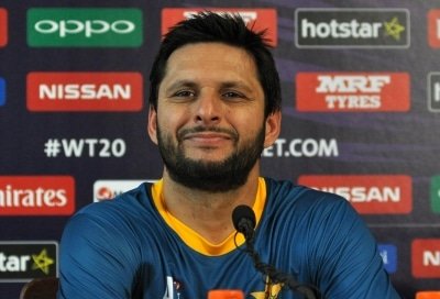 Afridi Feels Harbhajan Yuvraj Are Majboor To React Against Him