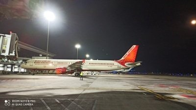 Ai Flight From Kuwait With 163 Evacuees Land In Hyd Ld