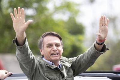 Bolsonaro Ups Tension With Congress Sc Amid Political Crisis