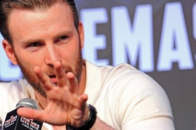 Chris Evans Joins Instagram For A Cause