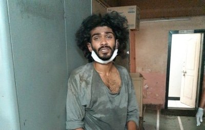 Disturbed Architect Attacks 3 Mumbai Cops With Chopper