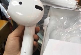 Dubai Woman Receives Giant Fake Apple Airpods From Amazon