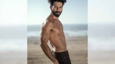 Fans Drool Over Shahids Shirtless Avatar