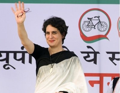 Focus On Migrants Plight Dont Destabilise Maha Govt Priyanka