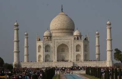 Gusty Wind Damages Trees Minor Structures In Taj Mahal