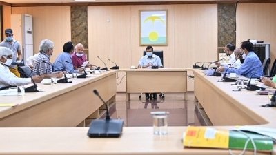 Kejriwal Holds Cabinet Meeting As Delhi Enters Lockdown 3 0