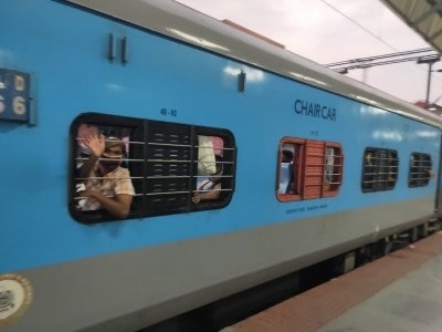 Maximum Shramik Specials Reached Up Started In Gujarat