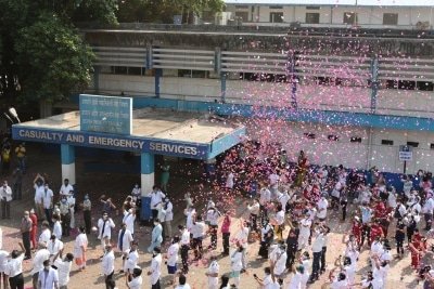 Navy Chopper Showers Rose Petals On Goa Health Workers