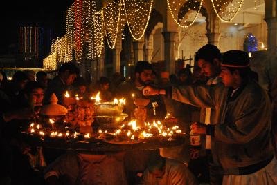 Pakistans Punjab Govt Decides To Reopen Shrines