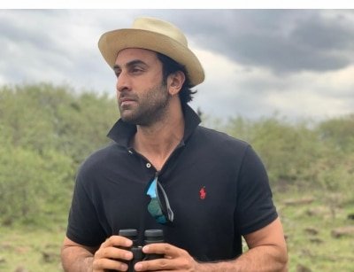 Ranbir Immerses Rishi Kapoors Ashes
