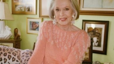The Birds Star Tippi Hedren Lives With 13 Or 14 Lions Tigers At 90