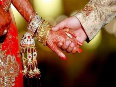 Two Days After Marriage Assam Nurse Rejoins Covid 19 Duty
