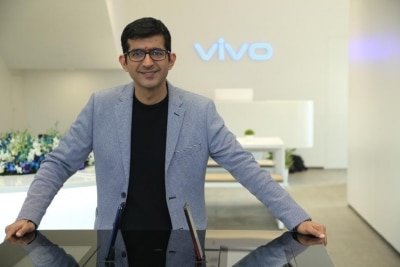 Vivo Lets You Buy Phones Offline From 20000 Retailers From Home