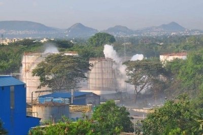 Vizag Gas Victims Stage Protest At Plant With Dead Bodies