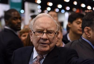 Warren Buffetts Company Posts Nearly 50bn Loss In Q1