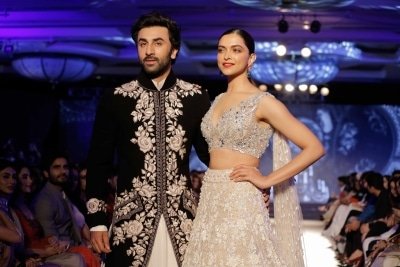 Yeh Jawaani Hai Deewani Clocks 7 Karan Gets Nostalgic