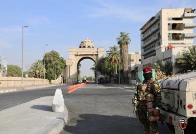 4 Rockets Hit Baghdads Green Zone