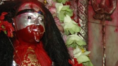 After 3 Months Bengals Famous Tarapith Temple Welcomes Devotees
