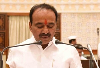 Centres Corona Fight Confined To Clapping Lighting Lamps Trs