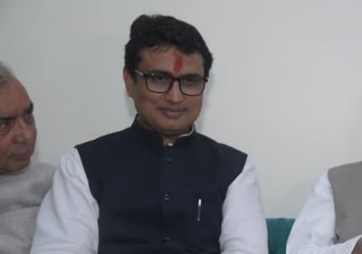 Congress For Cash Transfer To All Covid Patients Kin In Delhi