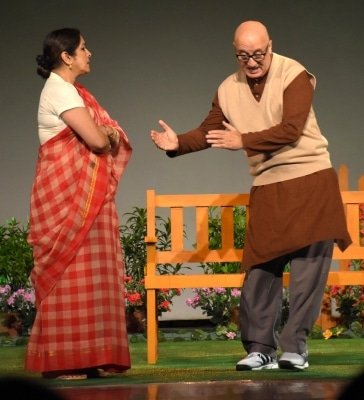 Covid 19 Anupam Kher Neena Gupta Among Actors Helping Theatre Community Lead