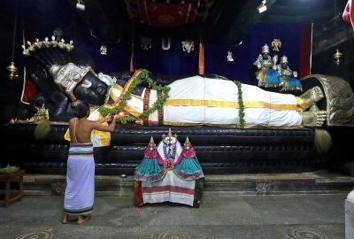 Covid Hit Karnataka Temples Wait For Devotees In Droves