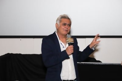 Hansal Mehta Warns Young Outsiders Of Bollywood Trappings