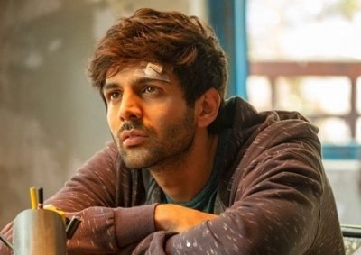 Heres How Kartik Aaryan Geared Up To Watch Pm Modis Address To Nation
