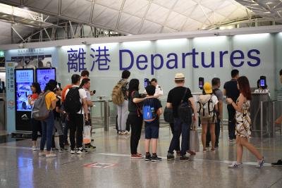 Hk Airports Passenger Volume Drops 18 9
