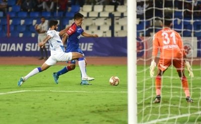 Isl Odisha Fc Rope In Hendry Antonay And Saurabh Meher