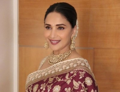 Madhuri Dixit Celebrates 25 Years Of Her Film Raja
