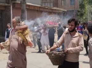 Muslim Neighbours Perform Last Rites Of Kashmir Pandit Woman In Jk