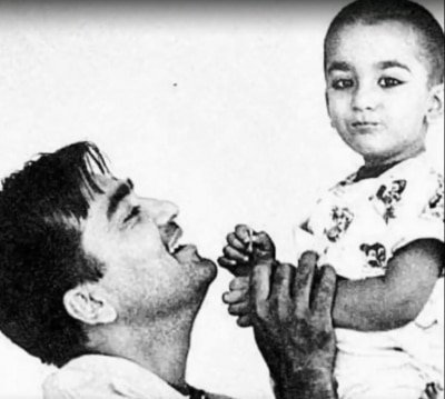 Sanjay Shares Childhood Pic On Dad Sunil Dutts 91st Birth Anniversary