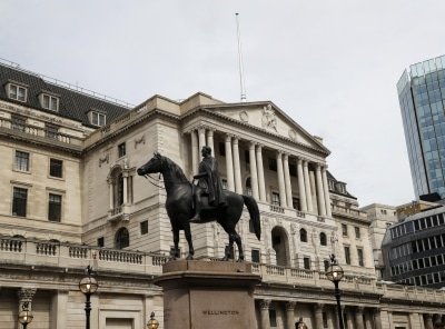 Spurs Borrow 175 Million Pounds From Bank Of England