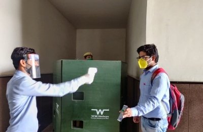Surge Of Covid Cases In Ncr Delhi Reports 1513 New Cases