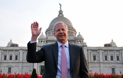 Us Envoy To India Apologizes For Desecration Of Gandhi Statue