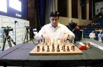 Anand Suffers 4th Straight Loss In Legends Of Chess Tournament