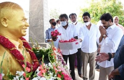 Andhra Celebrates Ysrs Birth Anniversary As Farmers Day