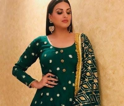 Himanshi Khurana Gets Herself Tested For Covid 19