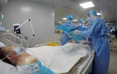 Icu Bed Numbers Go Up In Delhis Lnjp Gtb Rg Hospitals