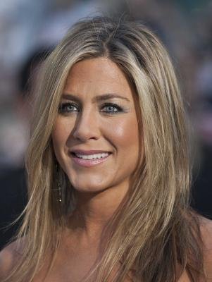 Jennifer Aniston Opens Up On Her Friends Battle With Covid 19