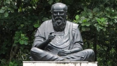 Miscreants Splashed Saffron Paint On Periyar Statue In Coimbatore