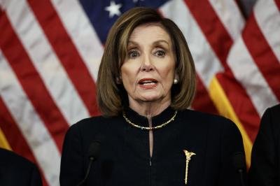 Pelosi Urges Expansion Of Us Sanctions Against Russia