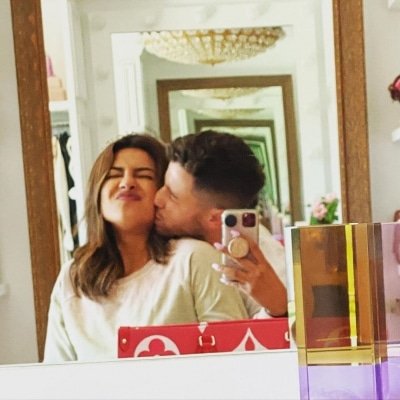 Priyanka To Hubby Nick Thank You For Thinking Of Me All The Time
