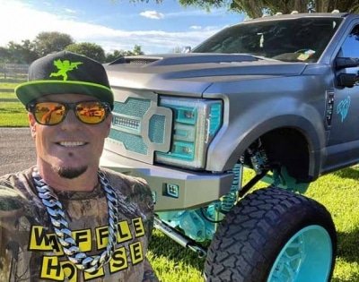 Vanilla Ice In Soup For Planning 4th Of July Concert Amid Covid 19