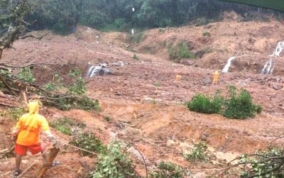 Gloom Deepens At Kerala Landslide Site 24 Bodies Dug Out So Far Ld