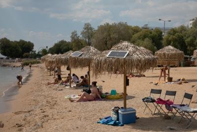 Holidaymakers Returning To Greece Tested At Ports