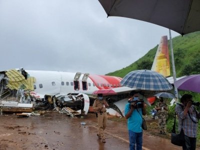 Kozhikode Crash Pending Fine Saves Kerala Expatriates Life