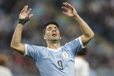 Luis Suarez Set To Leave Barcelona Says Radio Station